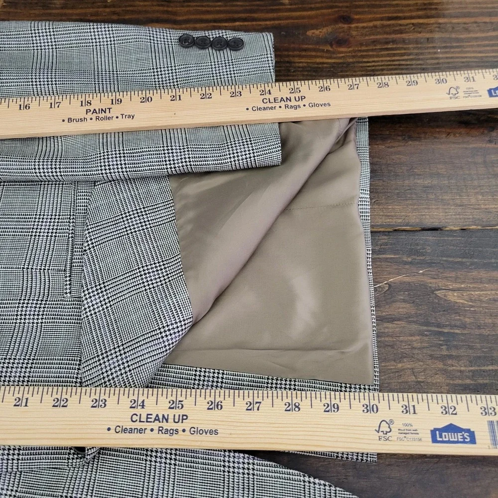 Lauren Ralph Lauren Men's Sport Coat‎ Blazer Two Button Gray Plaid SILK WOOL 41R